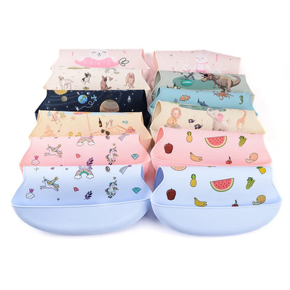 Silicone Bib Waterproof Saliva Dripping Banana Bibs Cartoon Soft Edible Aprons Baby Adjustable Burp Scarf